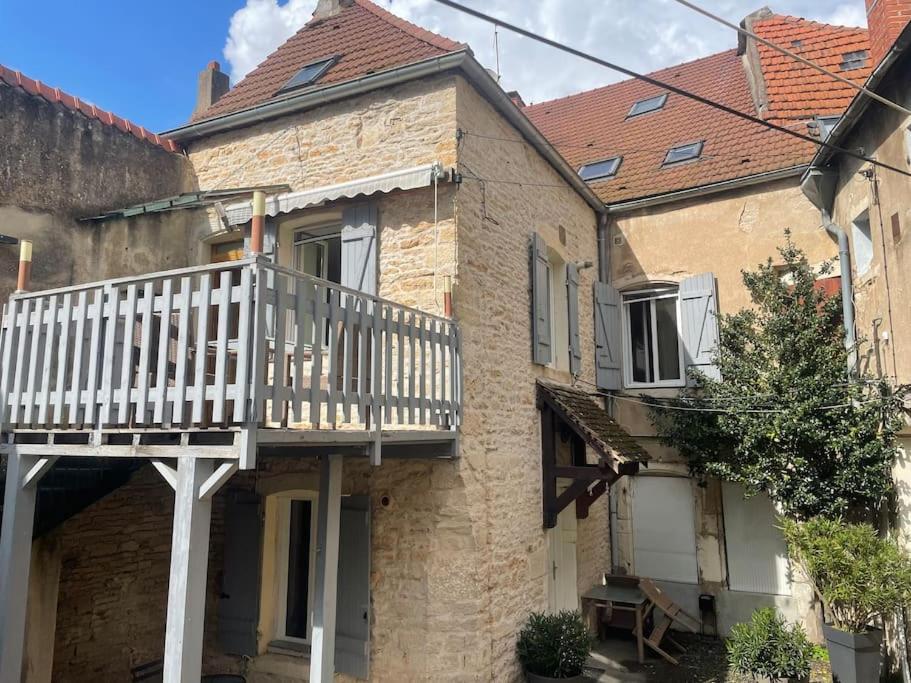 Agreable Gite Au Coeur Du Centre Ville 4 Personnes Шаньи Экстерьер фото