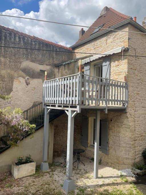 Agreable Gite Au Coeur Du Centre Ville 4 Personnes Шаньи Экстерьер фото