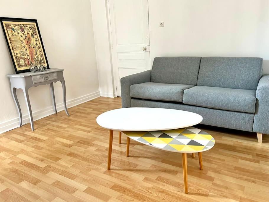 Agreable Gite Au Coeur Du Centre Ville 4 Personnes Шаньи Экстерьер фото